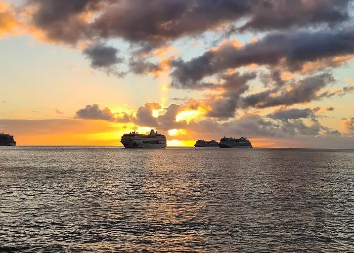 Pequeno Paraiso Frente Al Mar Playa Chica Lägenhet *